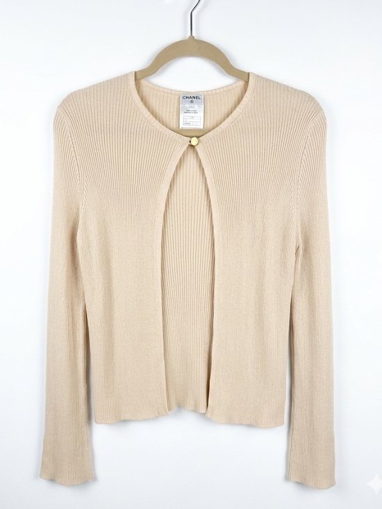 Chanel Sweaters - Chanel Vintage 02P Karl Lagerfeld Printemps Ribbed Knit Cardigan Beige CC Button